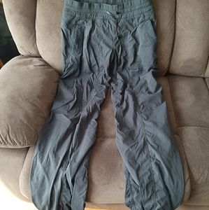 Lululemon Dance Studio size 8